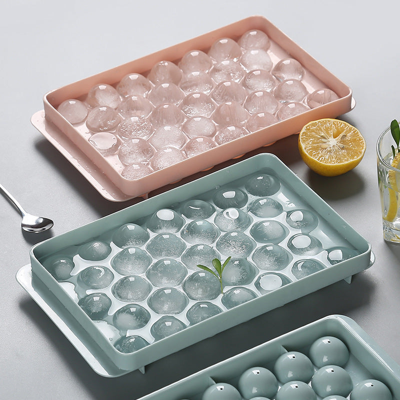 Spherical Ice Mold: Elevate Drinks with Perfect Balls of Coolness - Daily Casa Zen