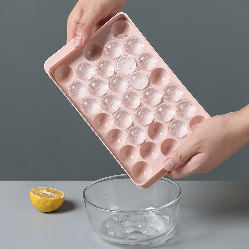 Spherical Ice Mold: Elevate Drinks with Perfect Balls of Coolness - Daily Casa Zen